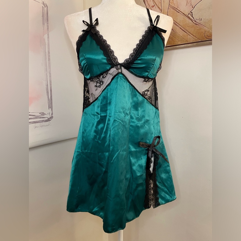 Super soft Chemise with Black Lace Trim